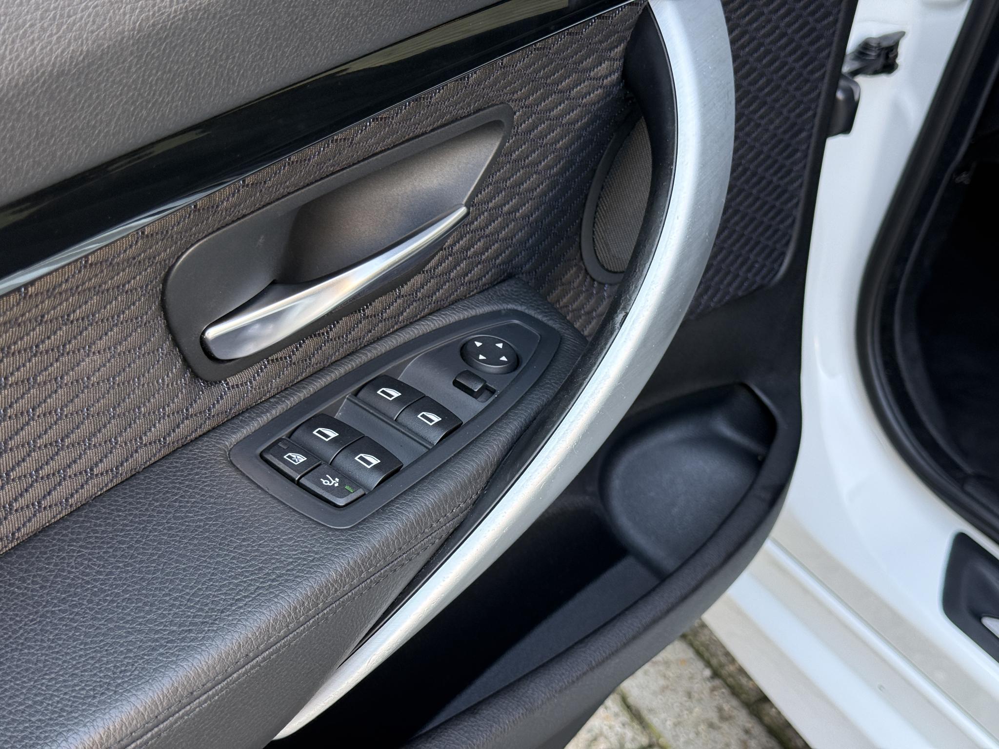 Foto van BMW 320i