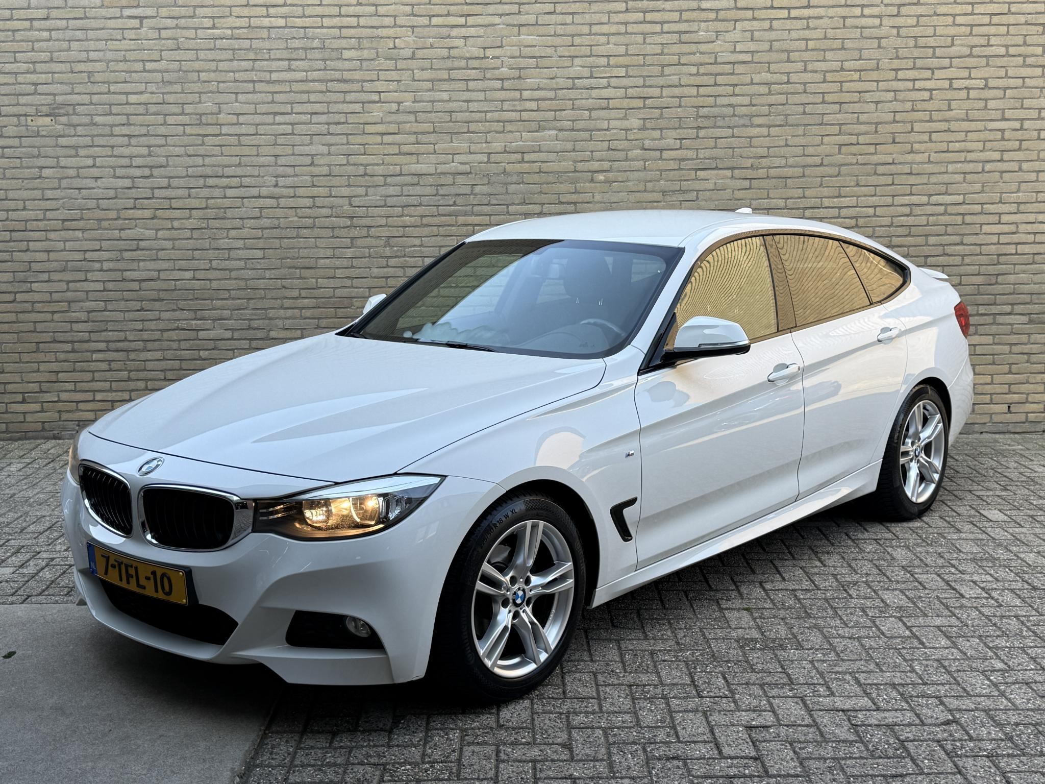 Foto van BMW 320i
