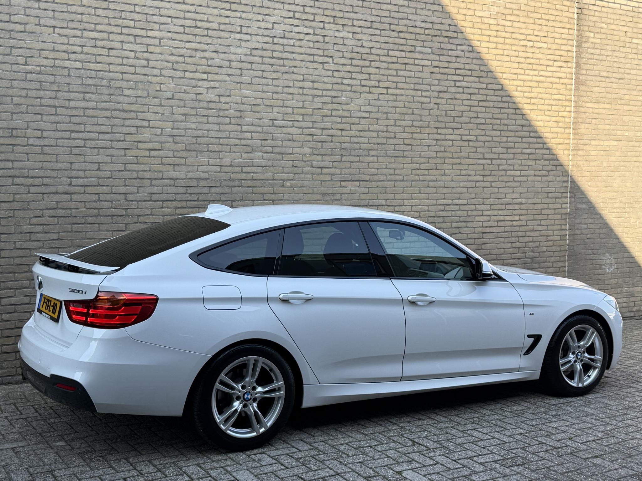 Foto van BMW 320i