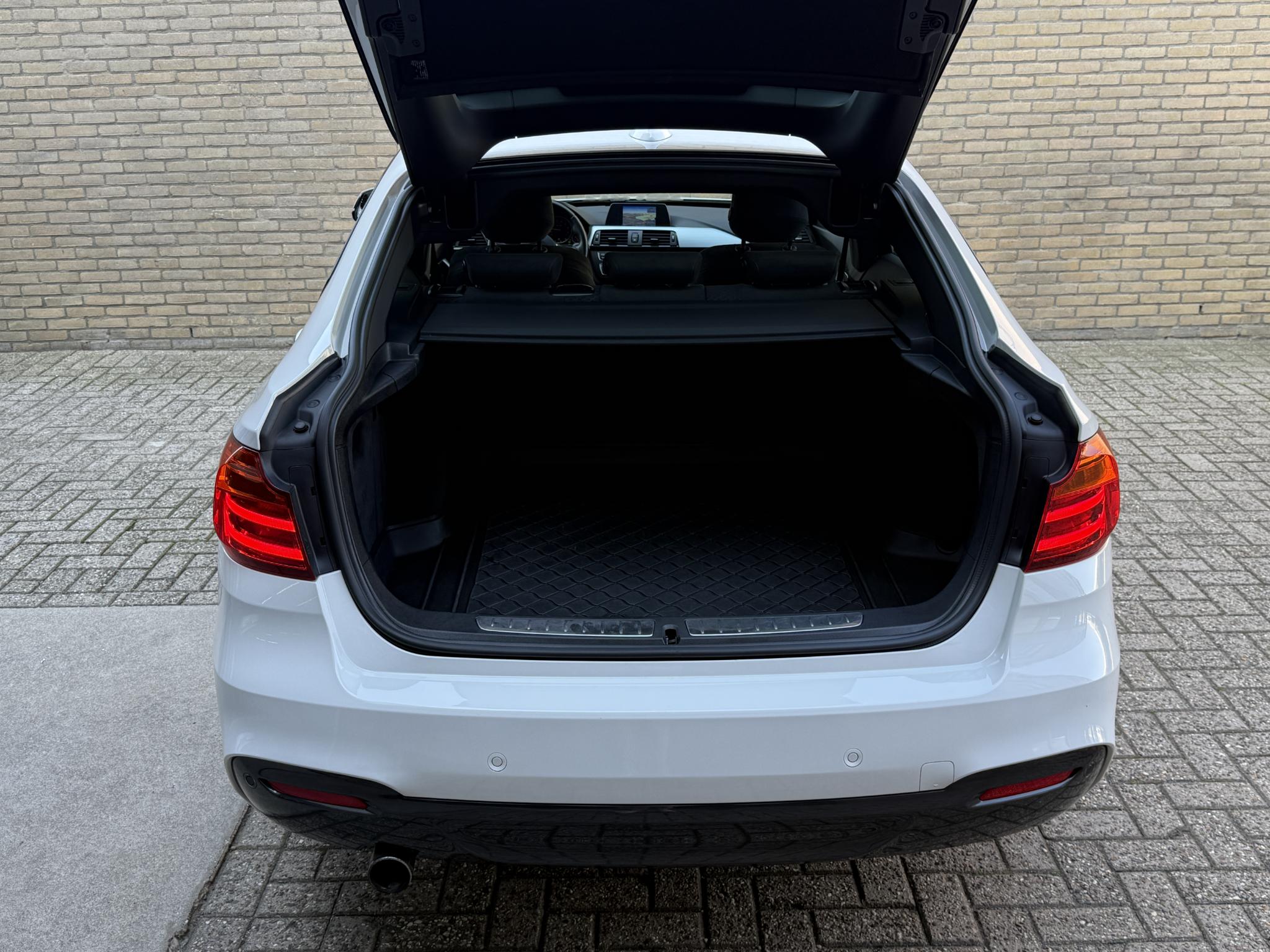 Foto van BMW 320i