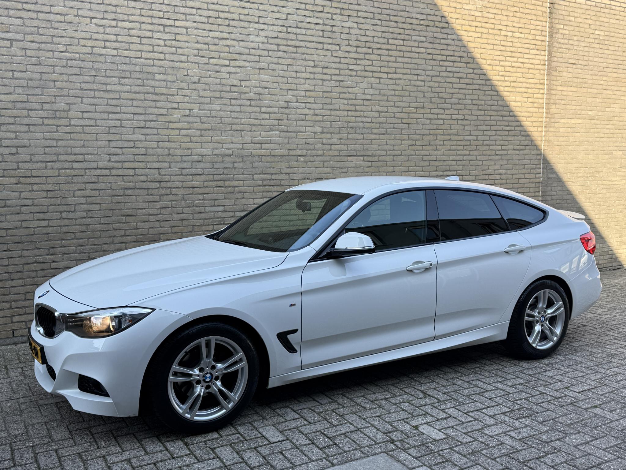 Foto van BMW 320i
