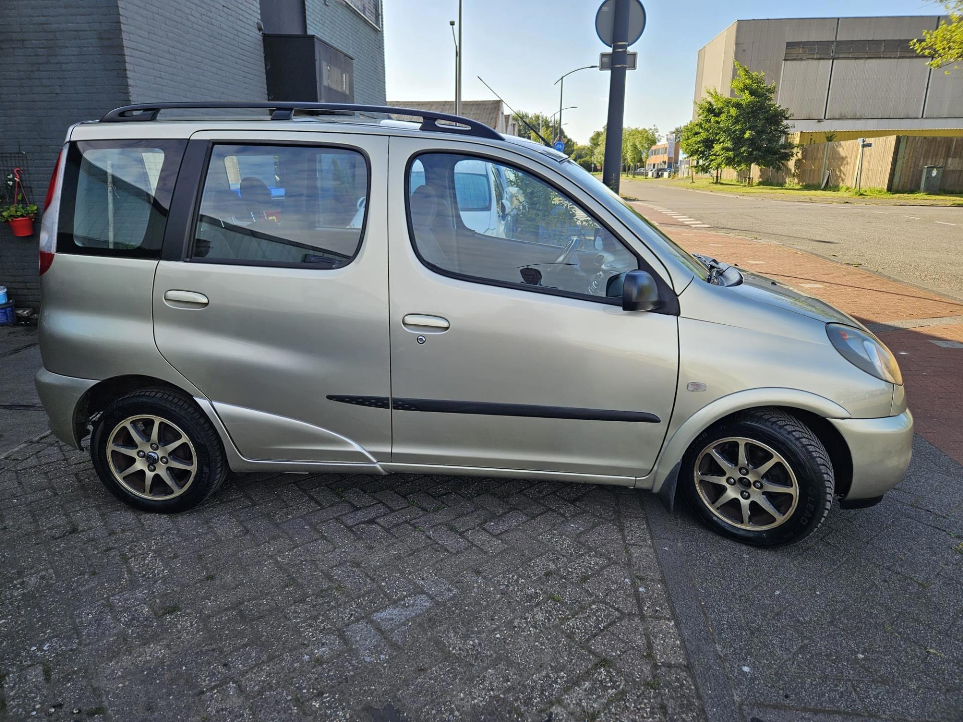 Foto van Toyota Toyota Yaris Verso