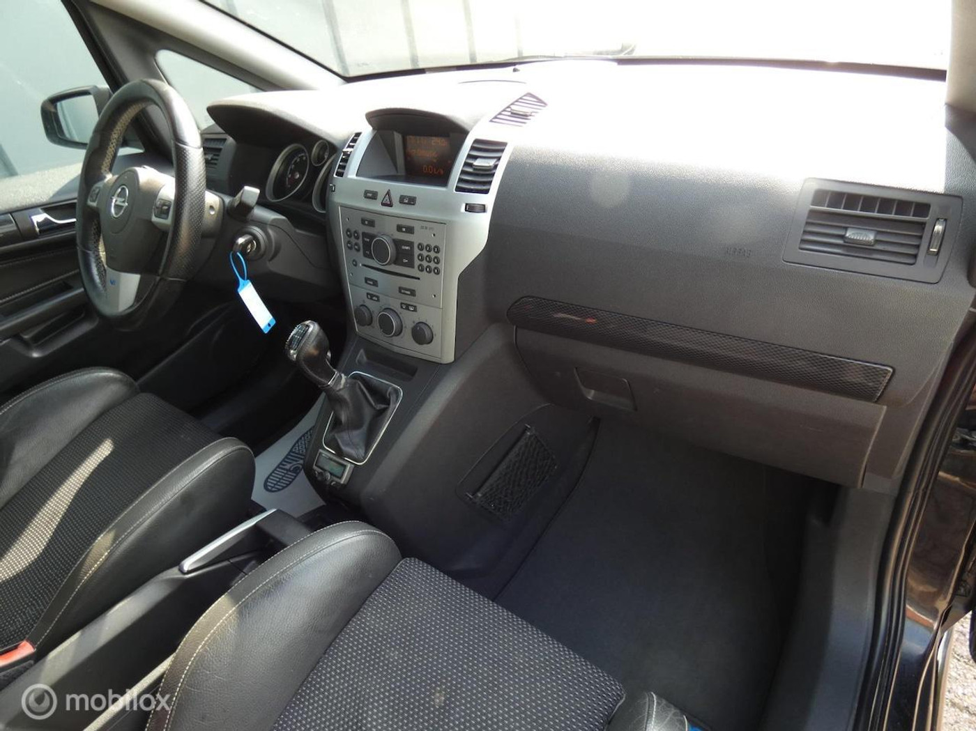 Foto van Opel Zafira