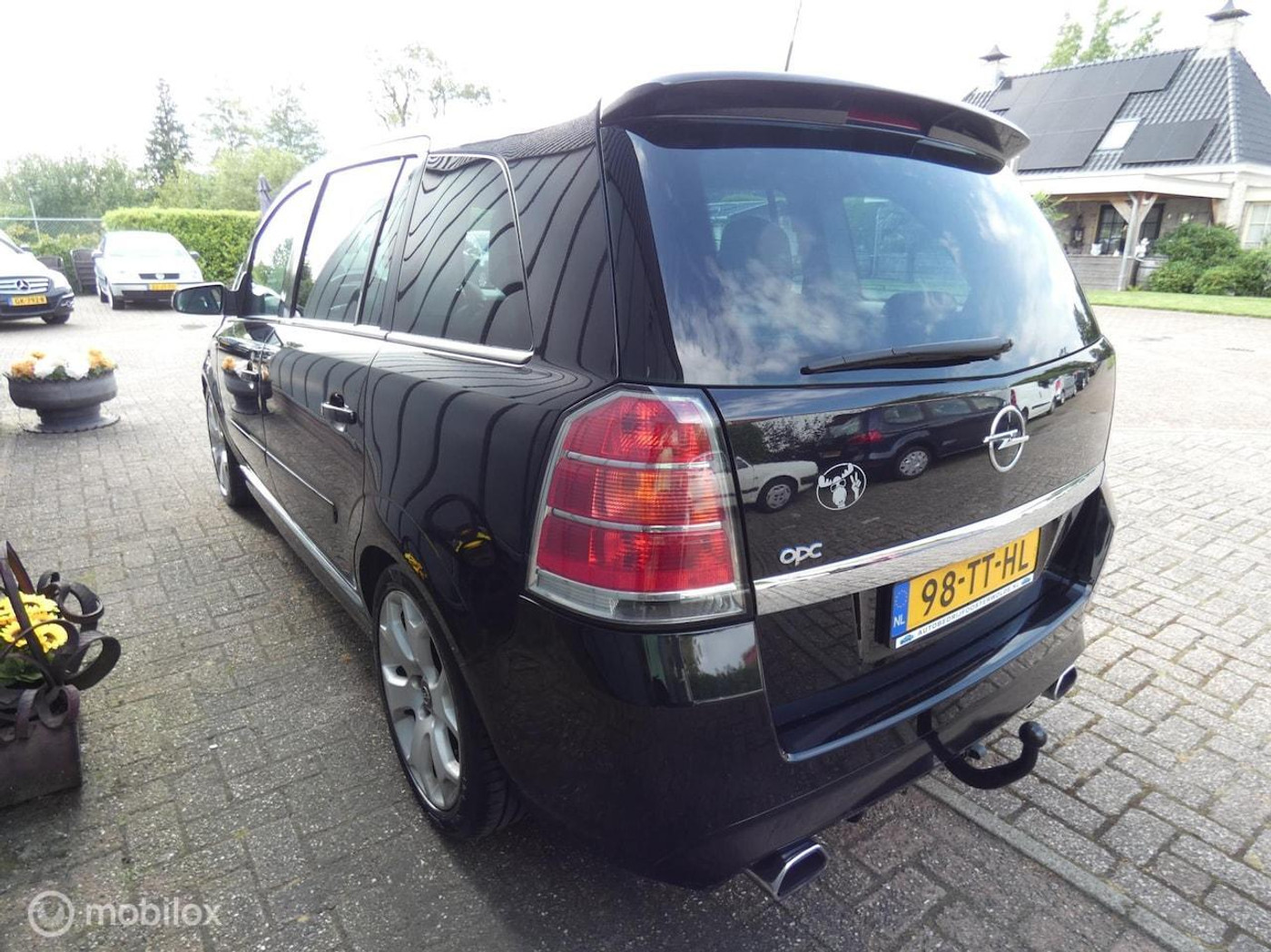 Foto van Opel Zafira