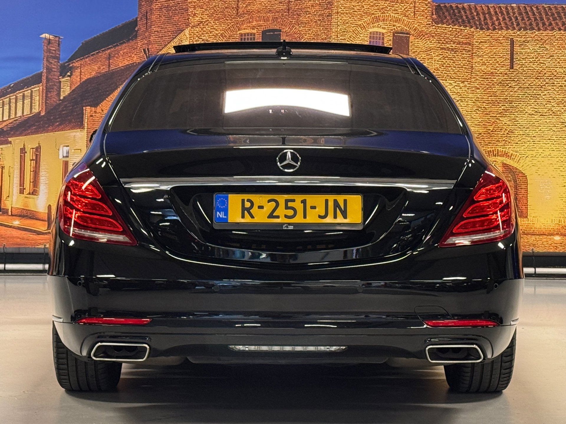 Foto van Mercedes-Benz S 500 4Matic