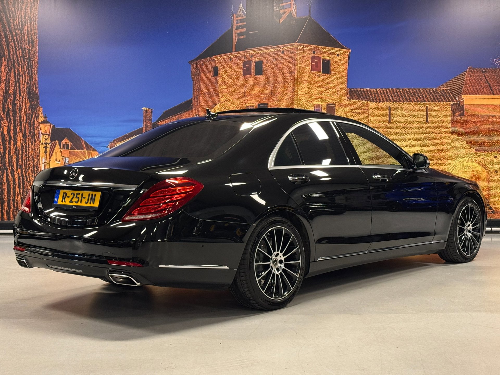 Foto van Mercedes-Benz S 500 4Matic