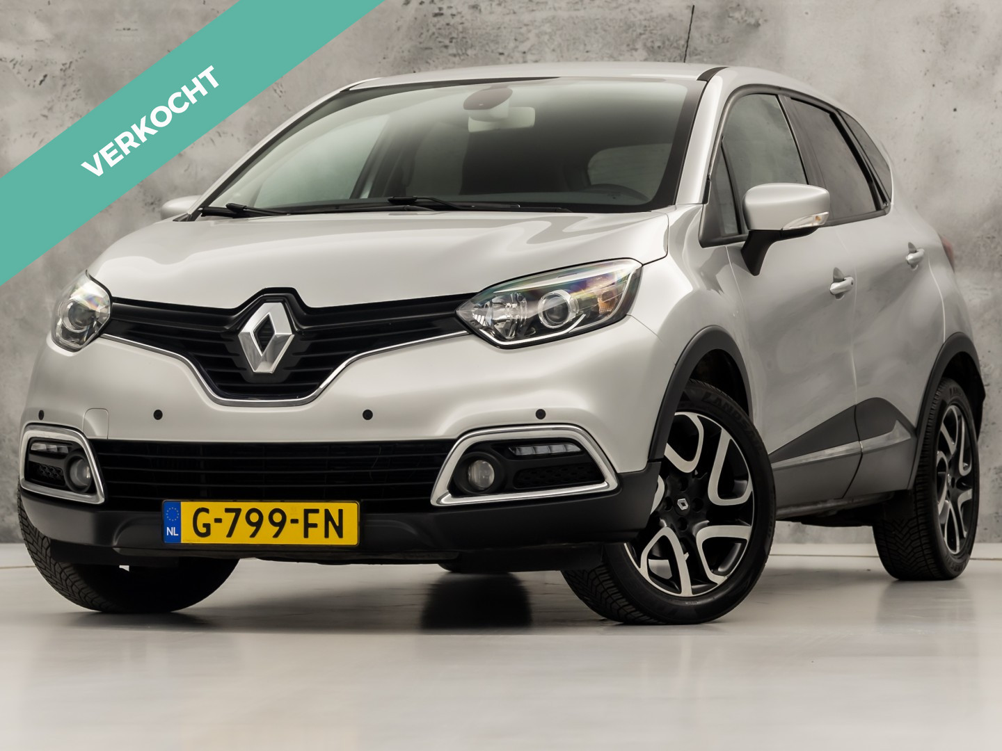 Renault Captur 1.2 TCe Dynamique 2013 - voorkant