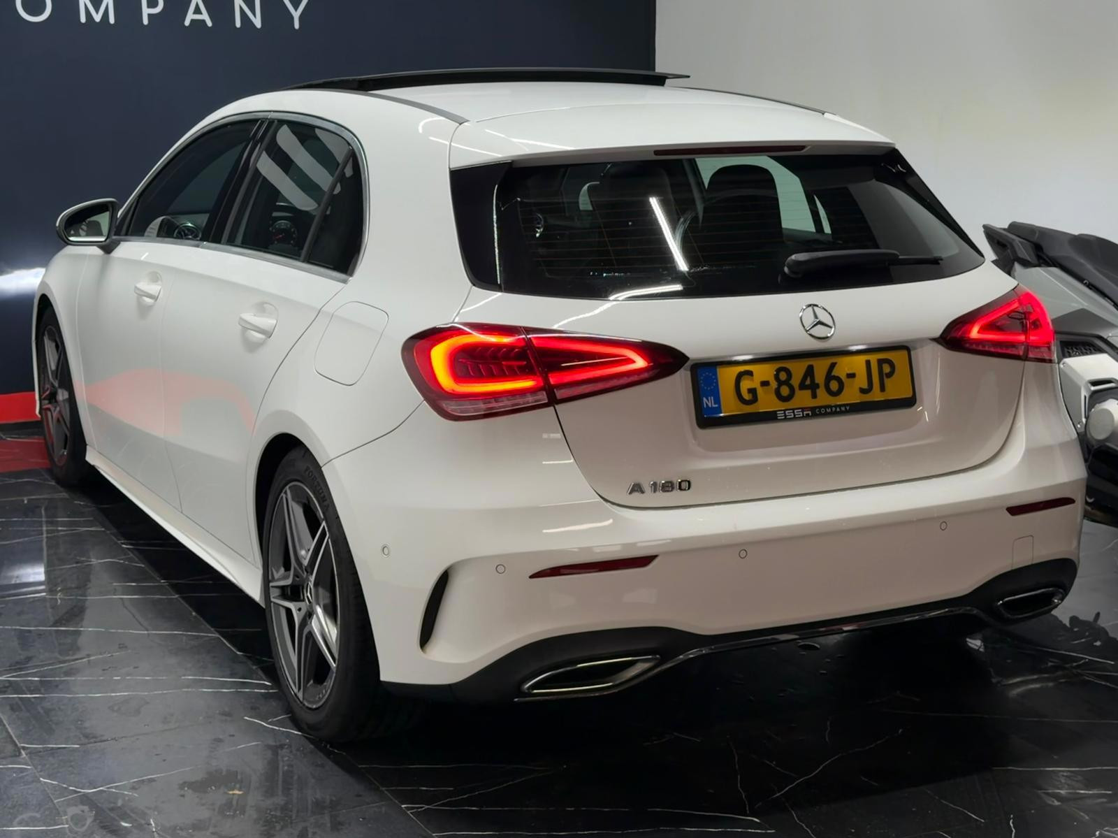 Foto van Mercedes-Benz A 180