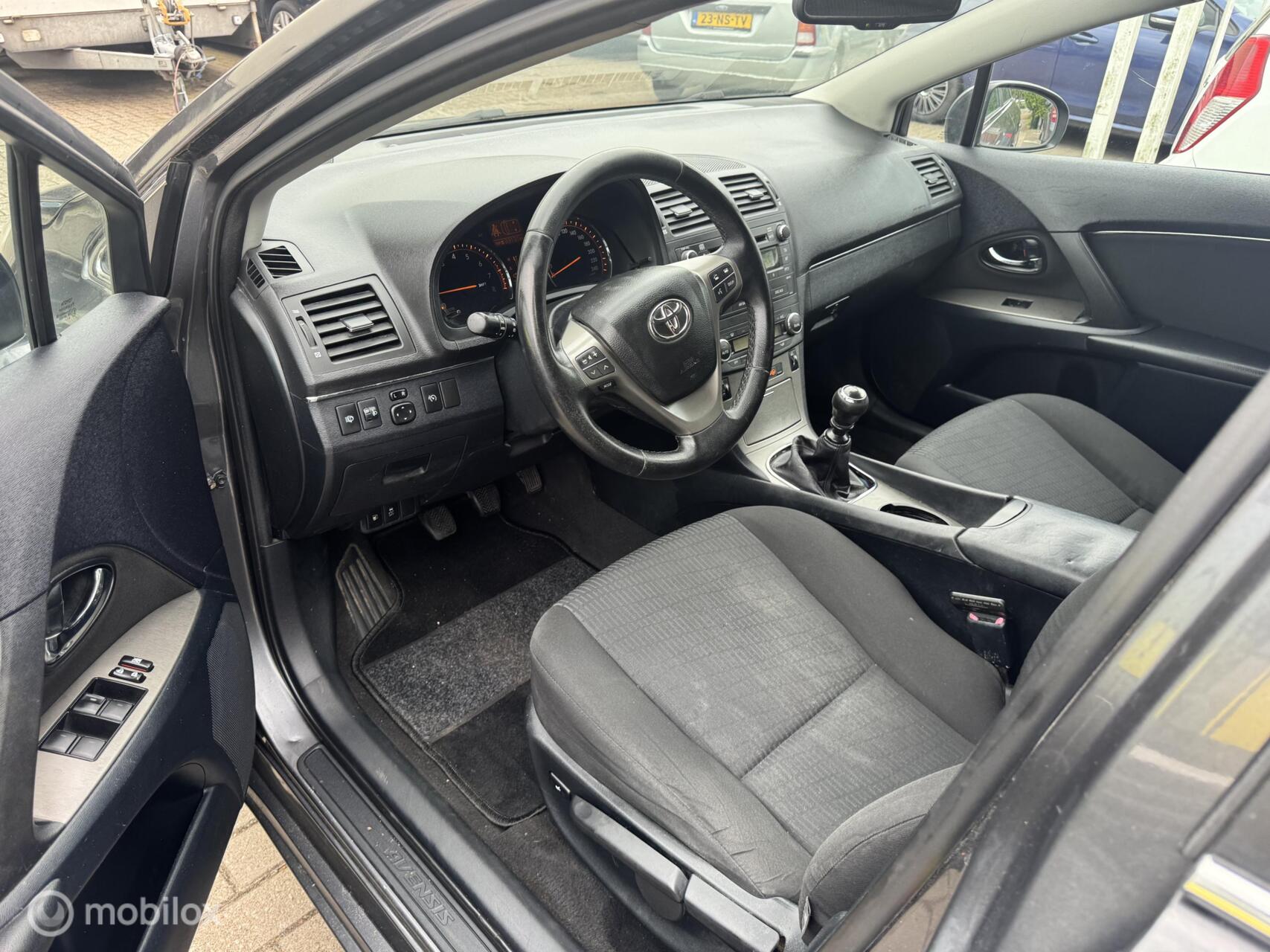Foto van Toyota Toyota Avensis