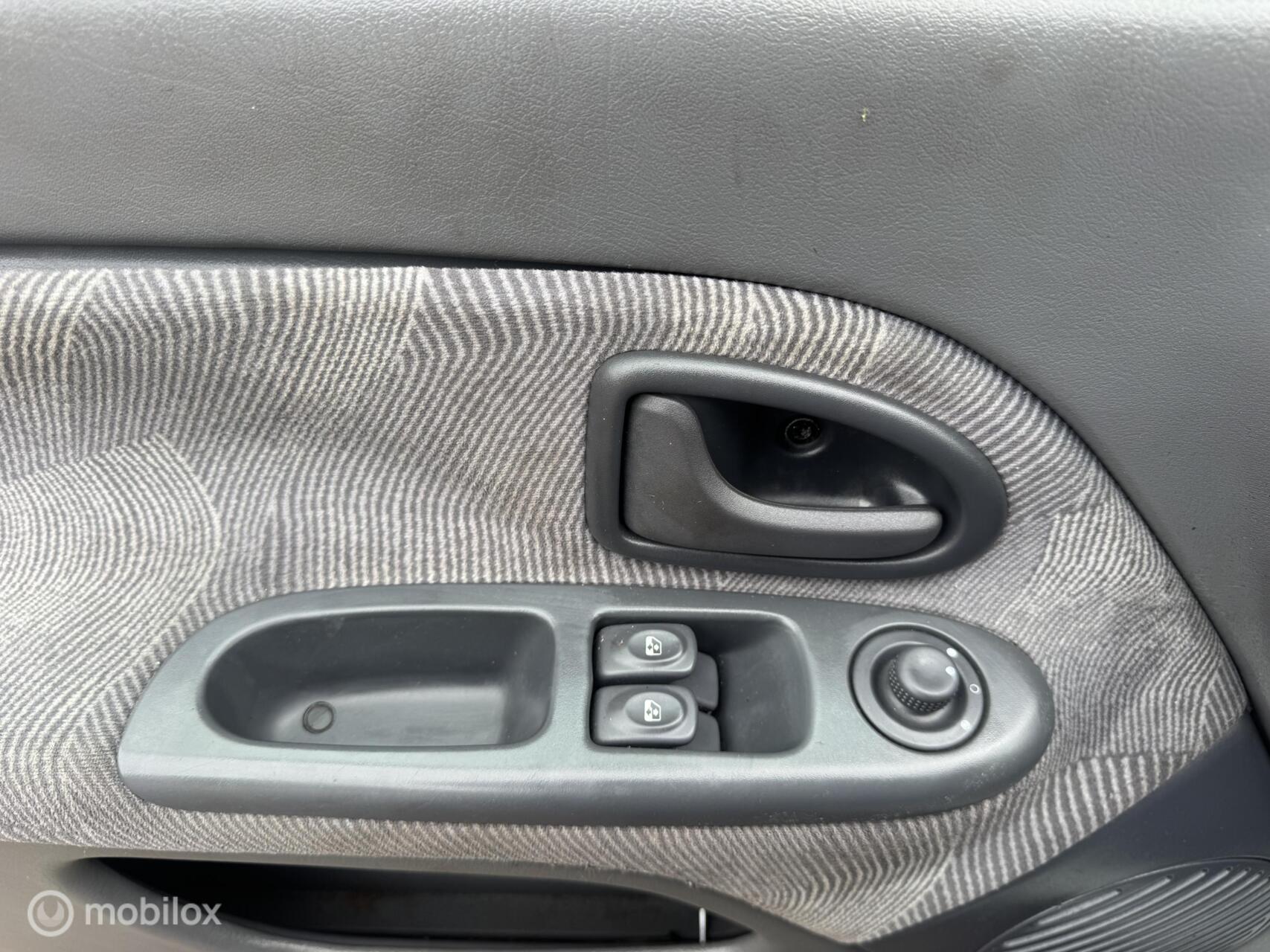 Foto van Toyota Toyota Avensis