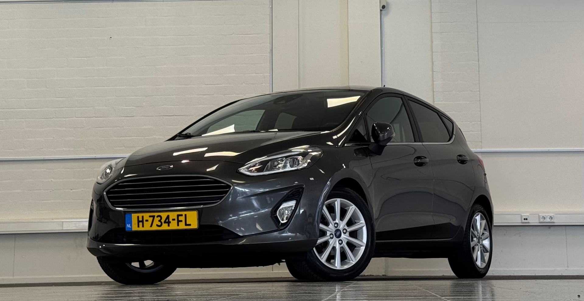 Ford Fiesta 1.0 EcoBoost Titanium Garantie Clima PDC Android auto Mooi! 2018 - voorkant