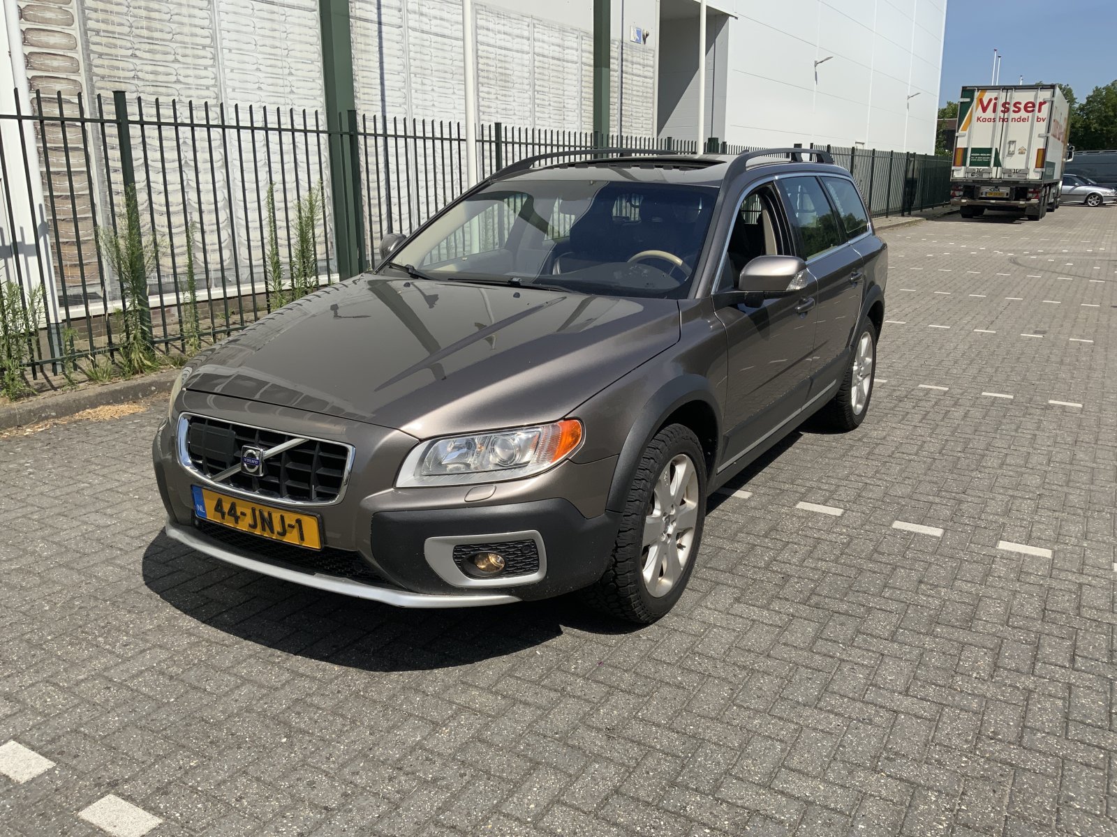 Volvo Xc70 3.2 Momentum 2007 - voorkant