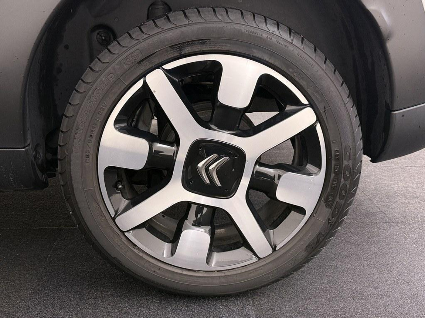 Foto van Citroen C4 Cactus