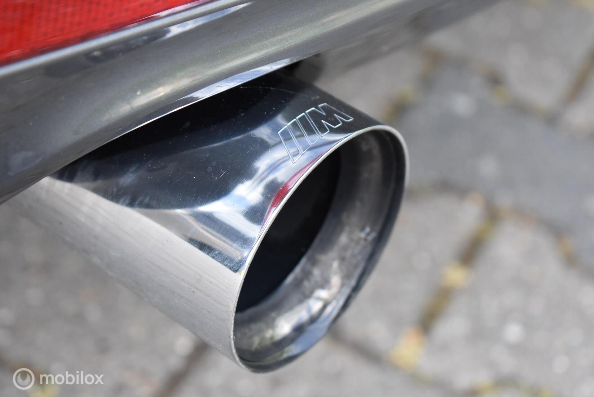 Foto van BMW 330i