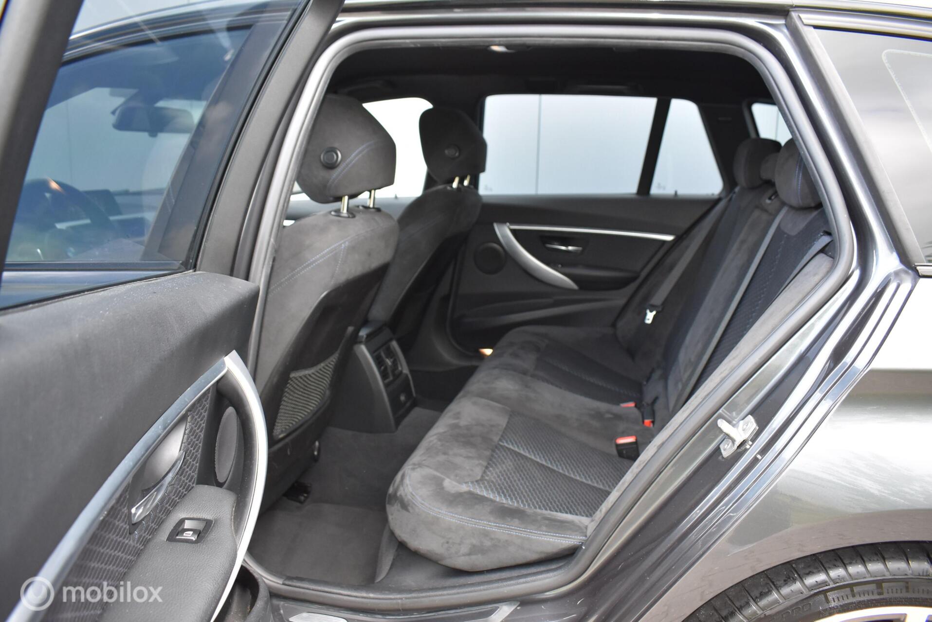 Foto van BMW 330i
