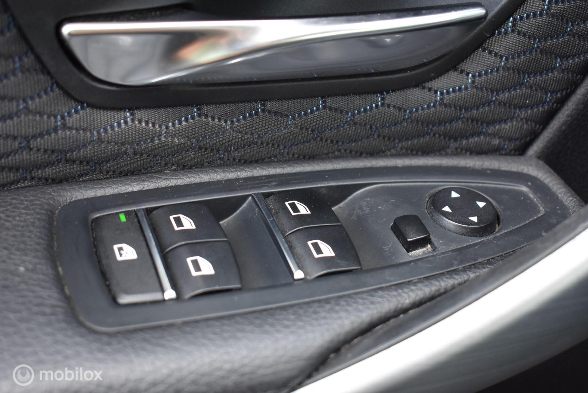 Foto van BMW 330i