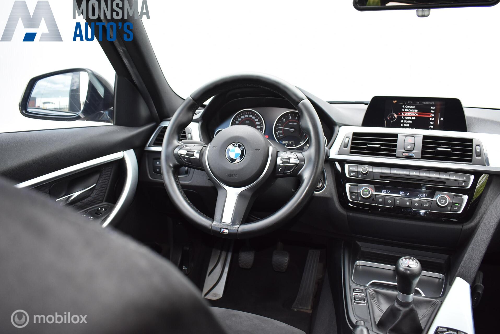 Foto van BMW 330i