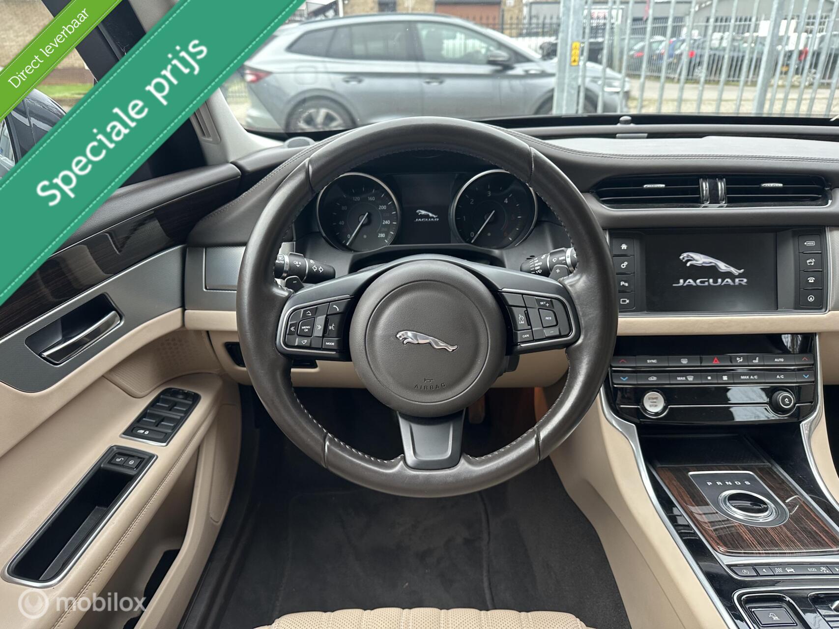 Foto van Jaguar XF