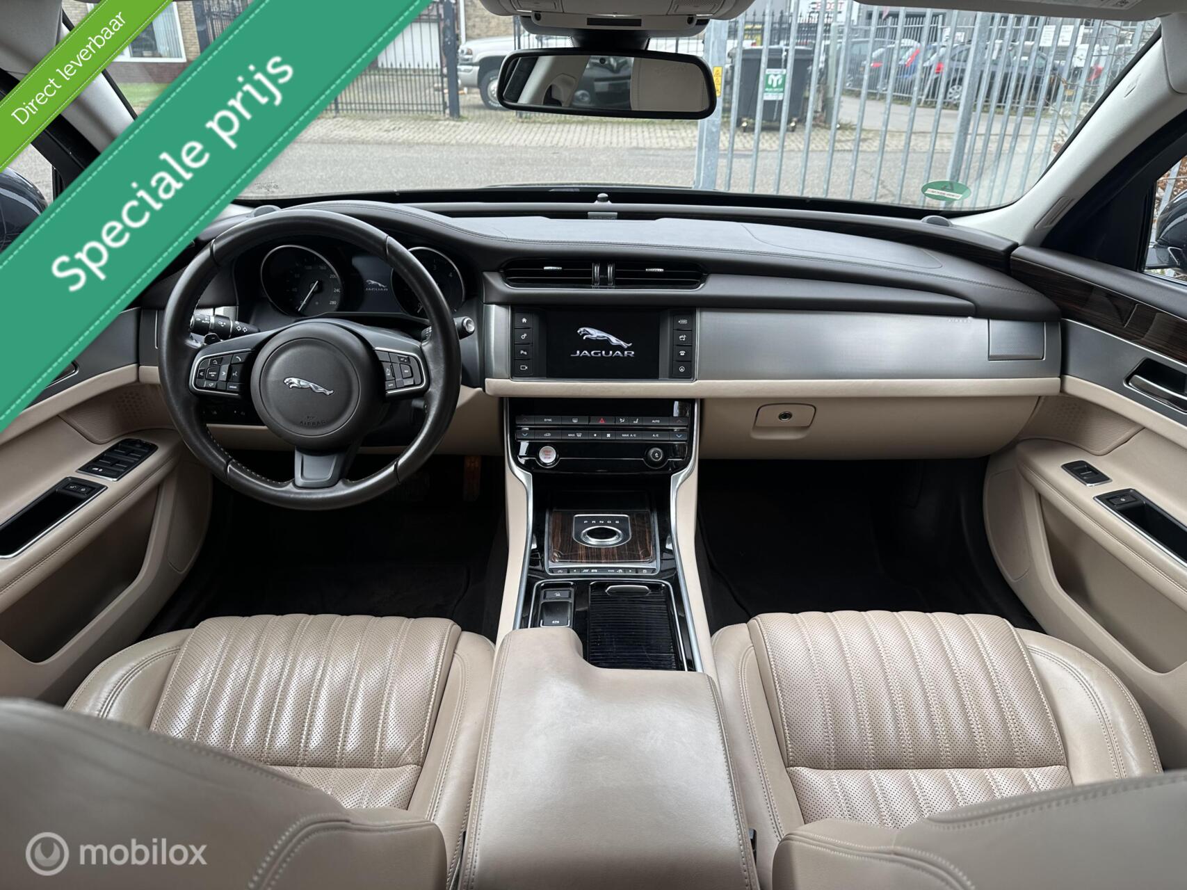 Foto van Jaguar XF