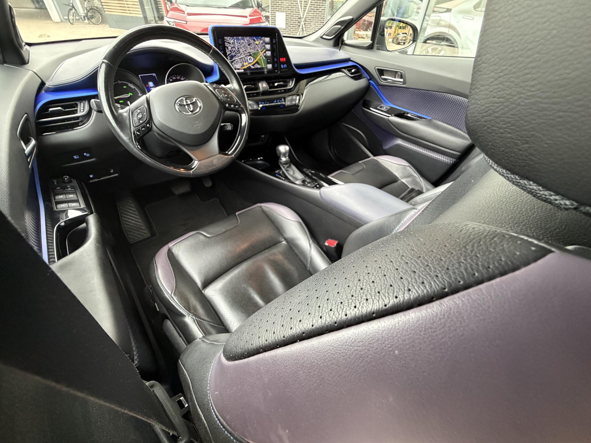 Foto van Toyota Toyota C-hr