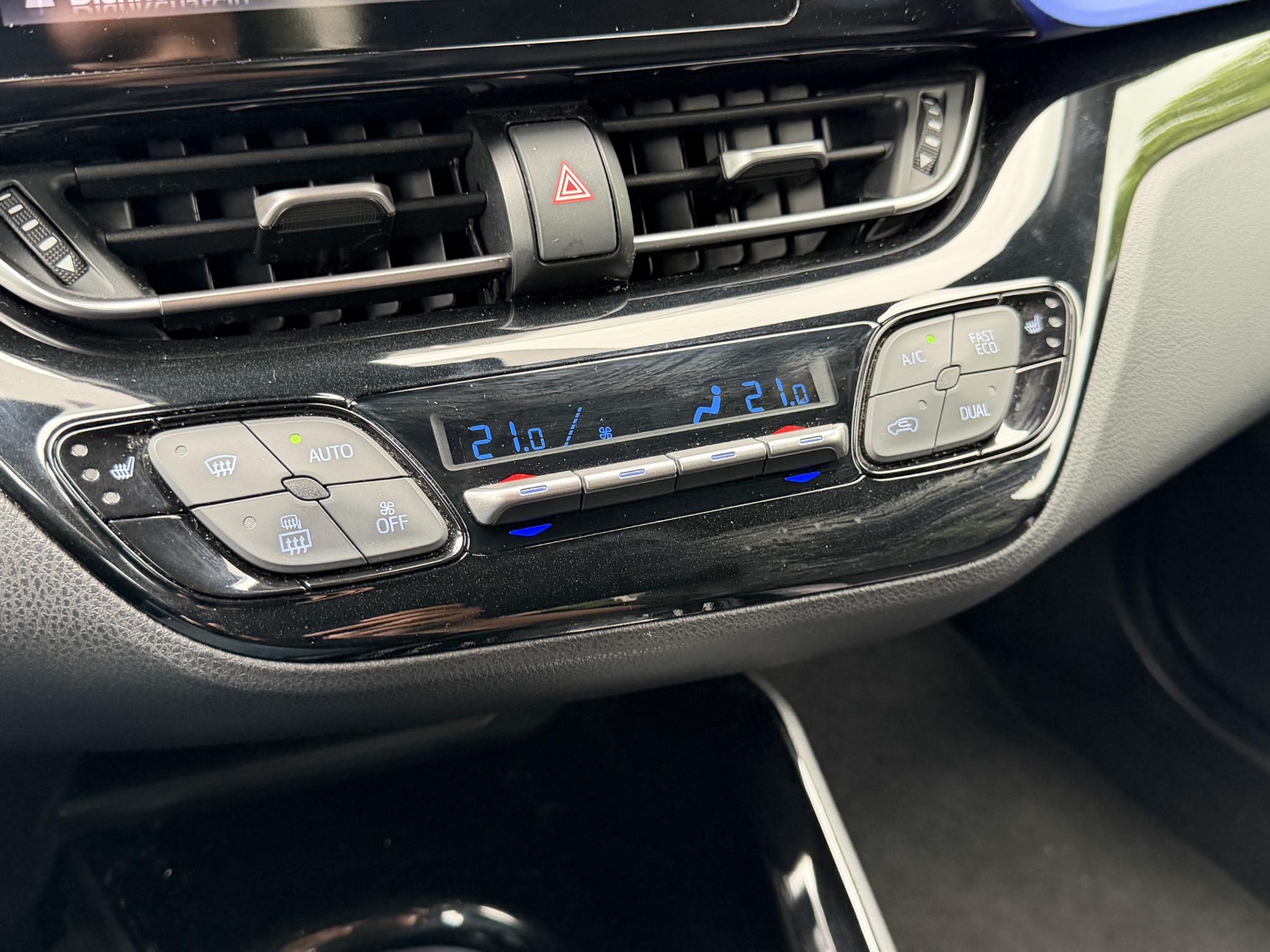 Foto van Toyota Toyota C-hr