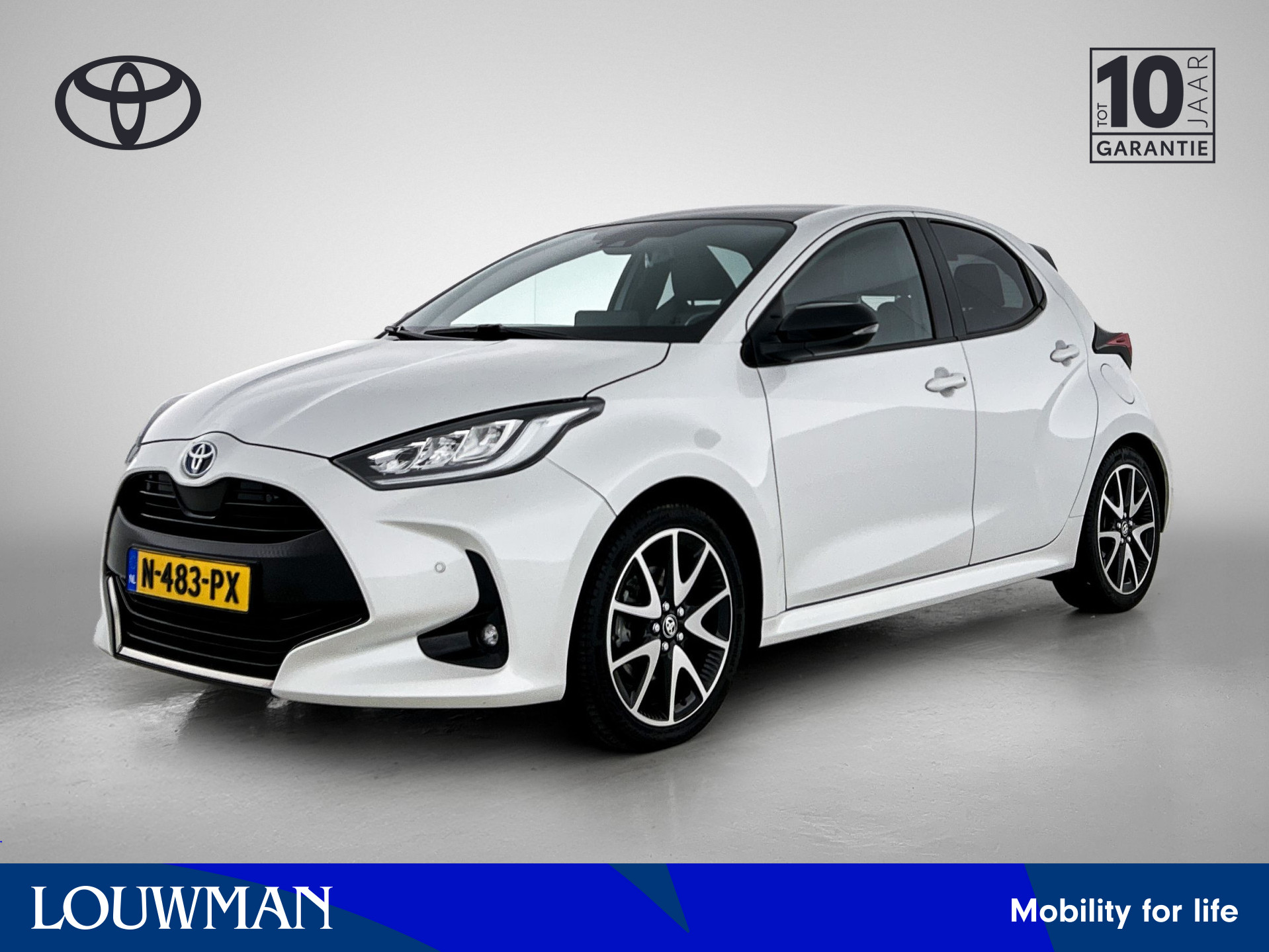 Toyota Toyota Yaris 1.5 Hybrid Executive Premium Pack 2021 - voorkant