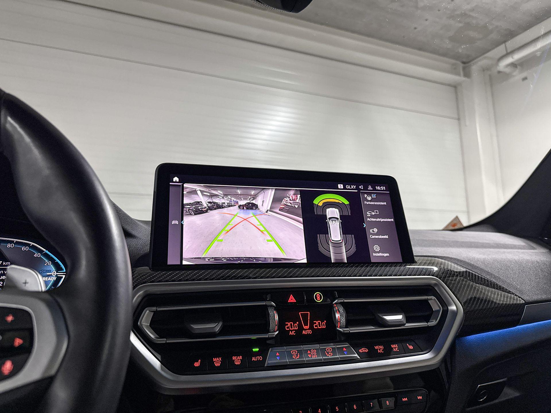 Foto van BMW X3 Xdrive30e
