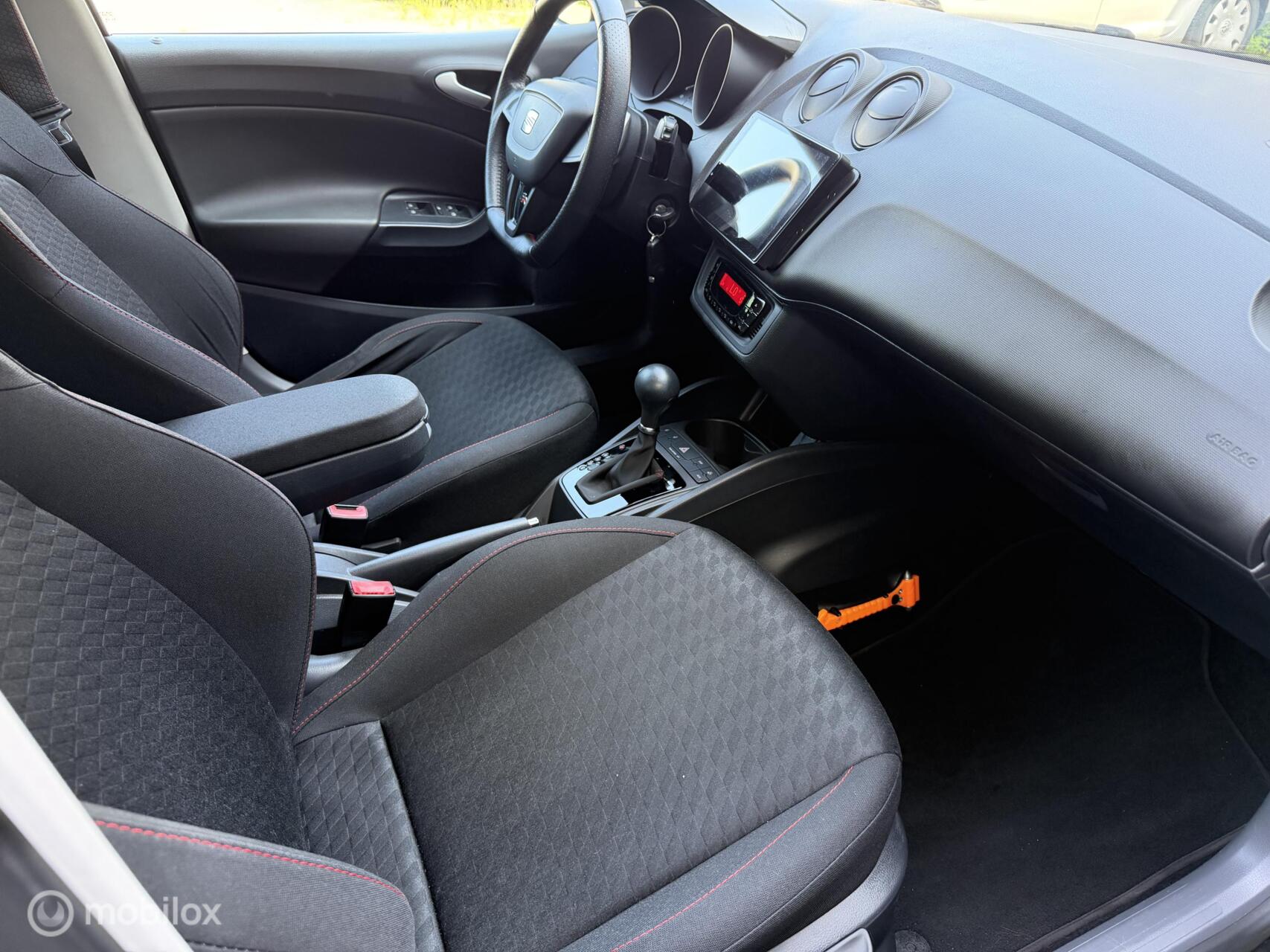 Foto van Seat Ibiza SC