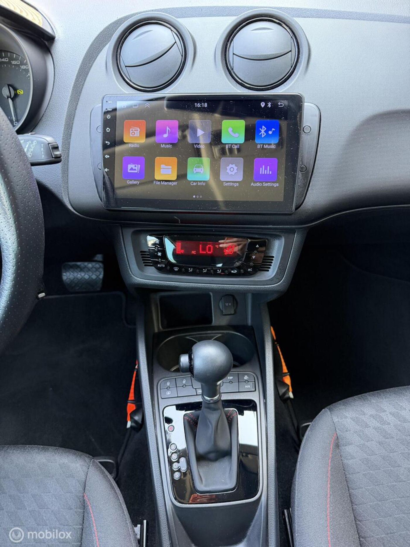 Foto van Seat Ibiza SC