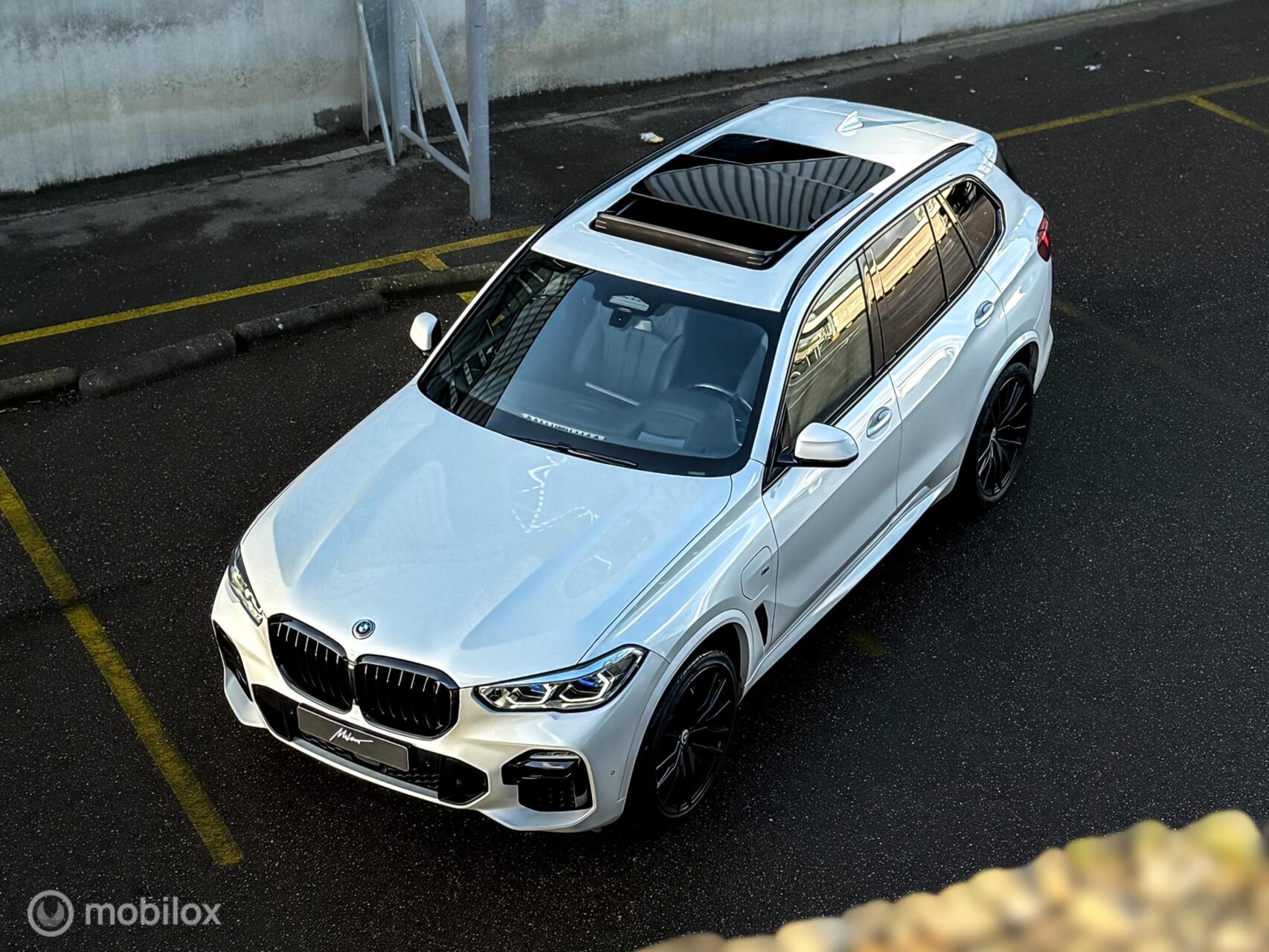 Foto van BMW X5 Xdrive45e