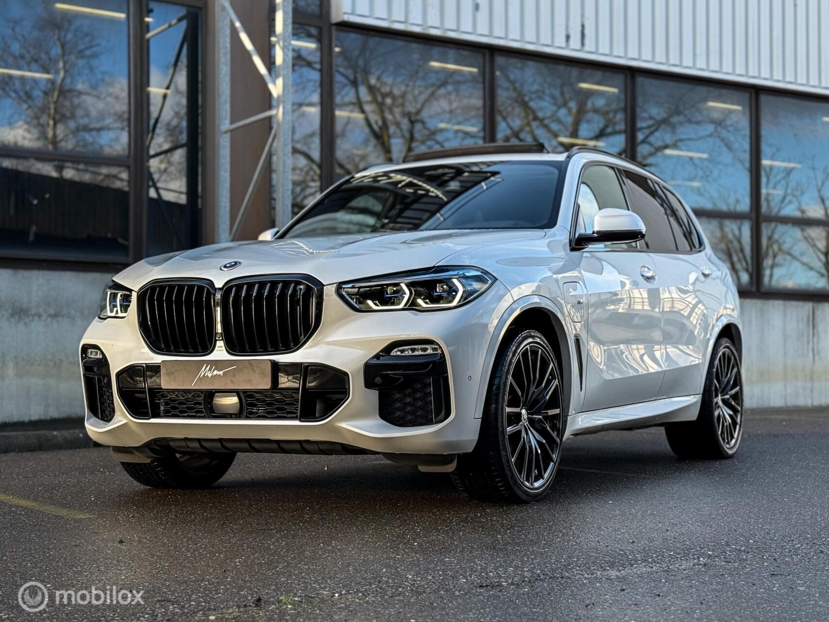 Foto van BMW X5 Xdrive45e