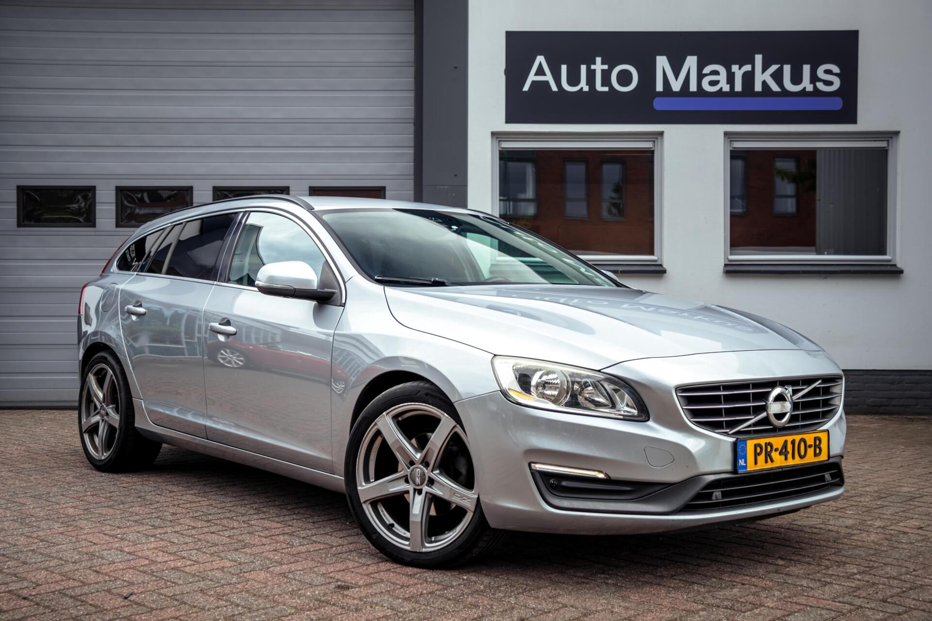 Volvo V60 2.0 D4 Summum|Trekhaak|Geartronic|Stoelverwarming|PDC 2014 - voorkant
