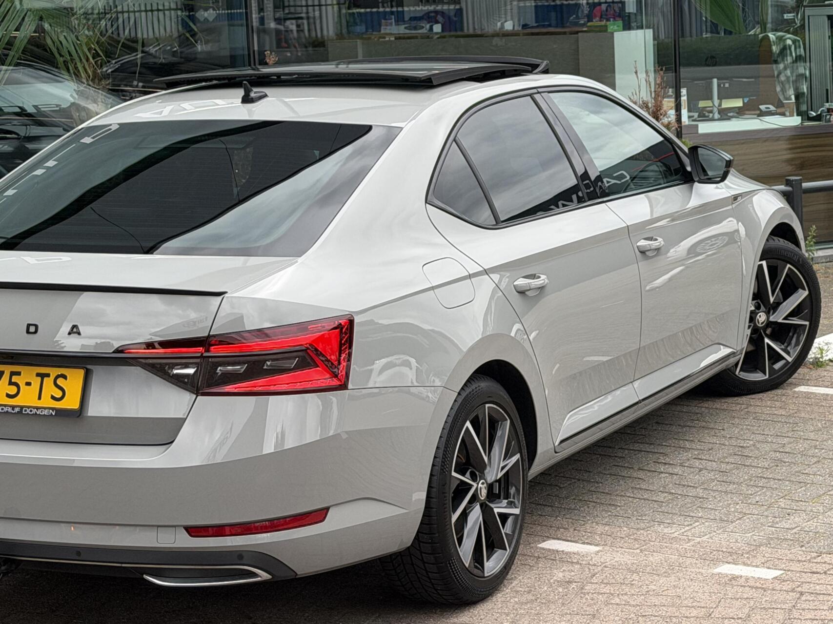 Foto van Skoda Superb
