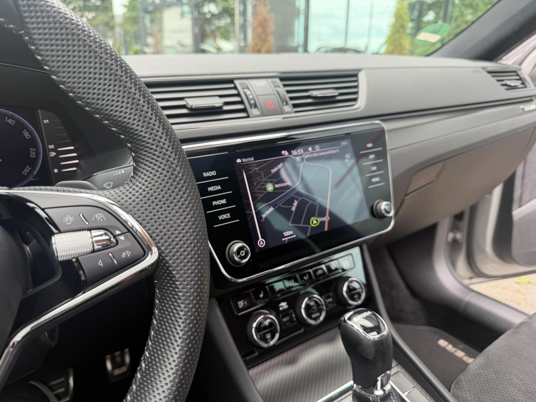 Foto van Skoda Superb