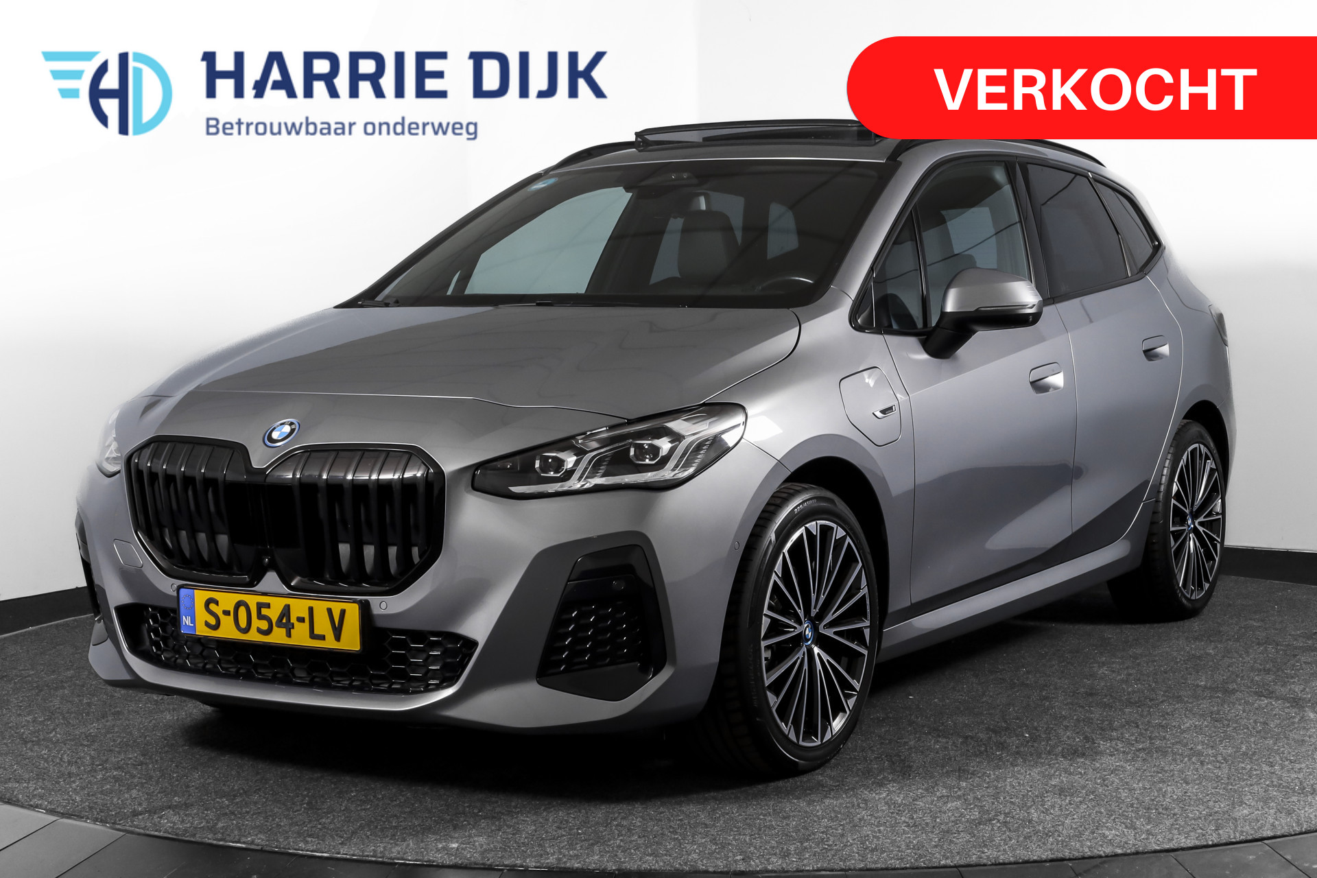 BMW 225e xDrive Active Tourer 225e xDrive 245 PK M-Sport - Automaat Org. NL 2023 - voorkant