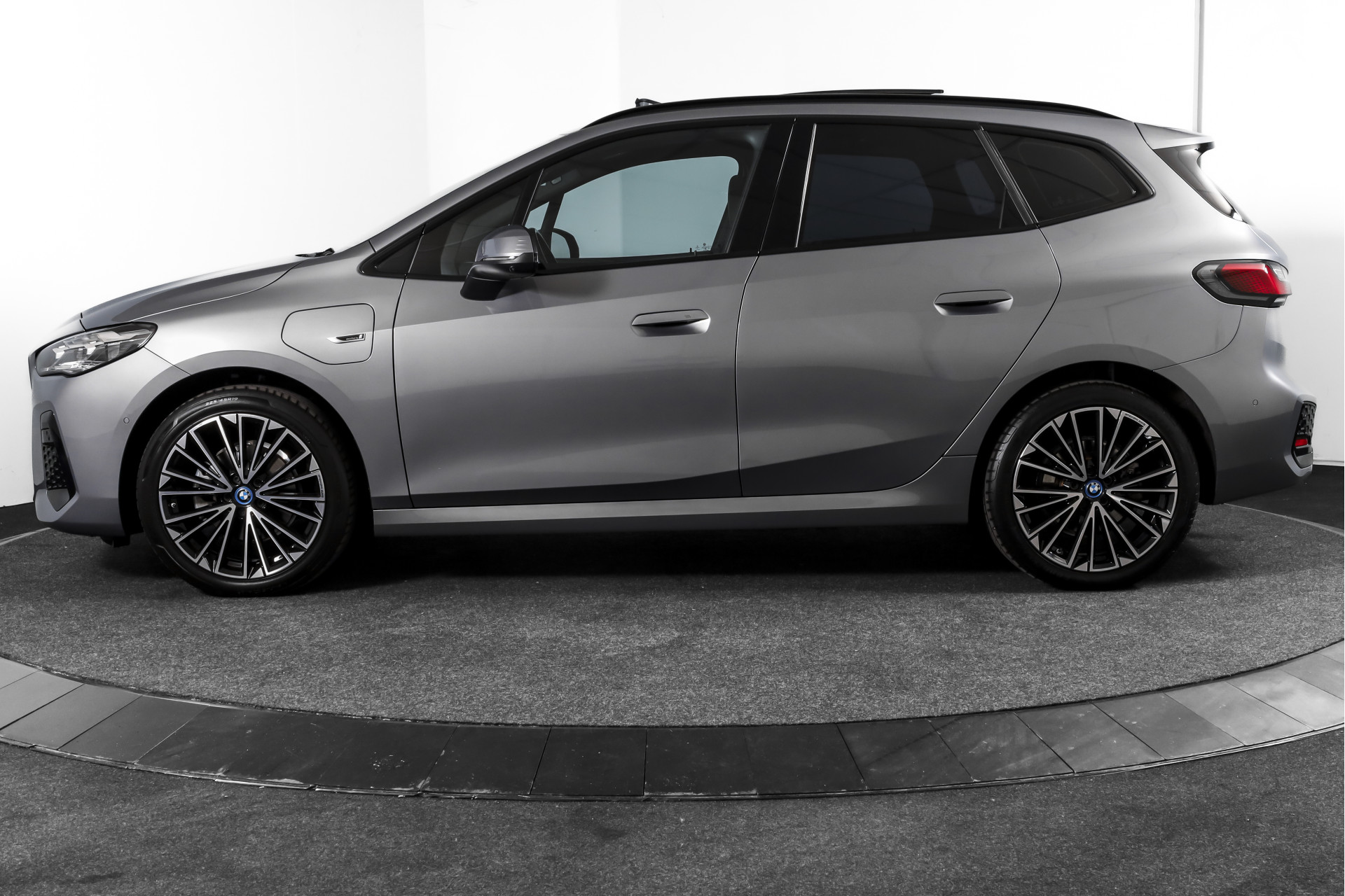 Foto van BMW 225e xDrive Active Tourer