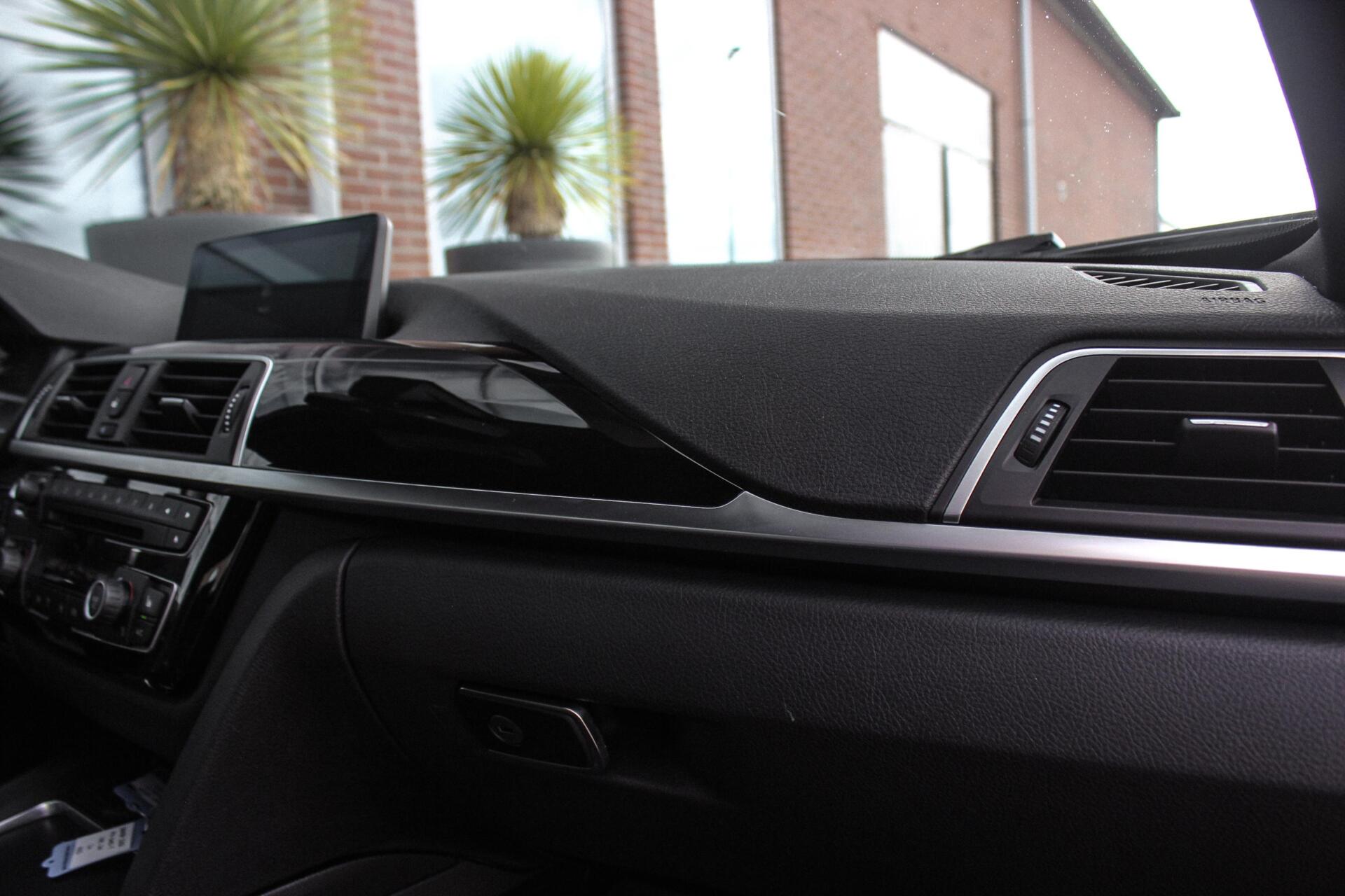 Foto van BMW 320i