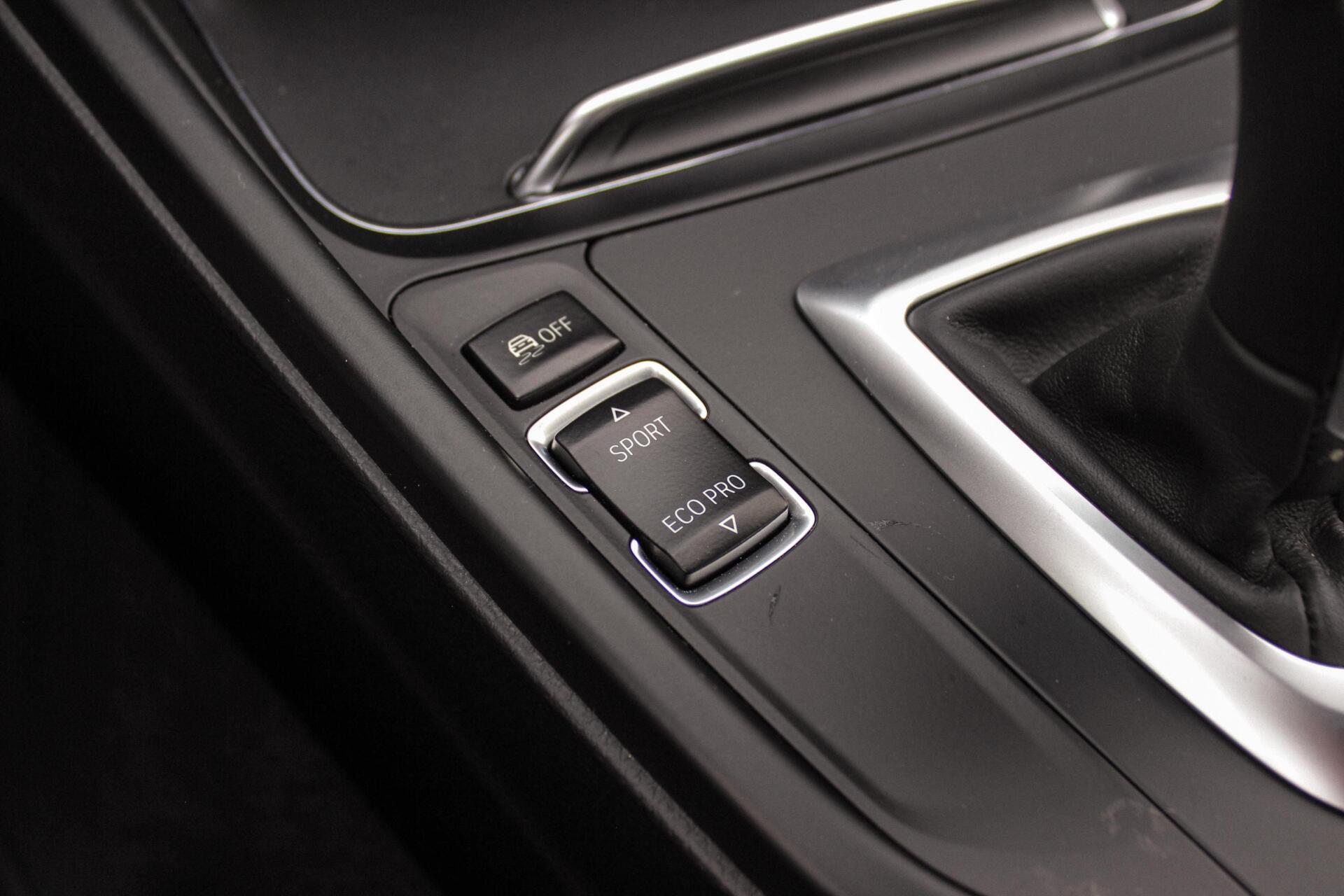 Foto van BMW 320i