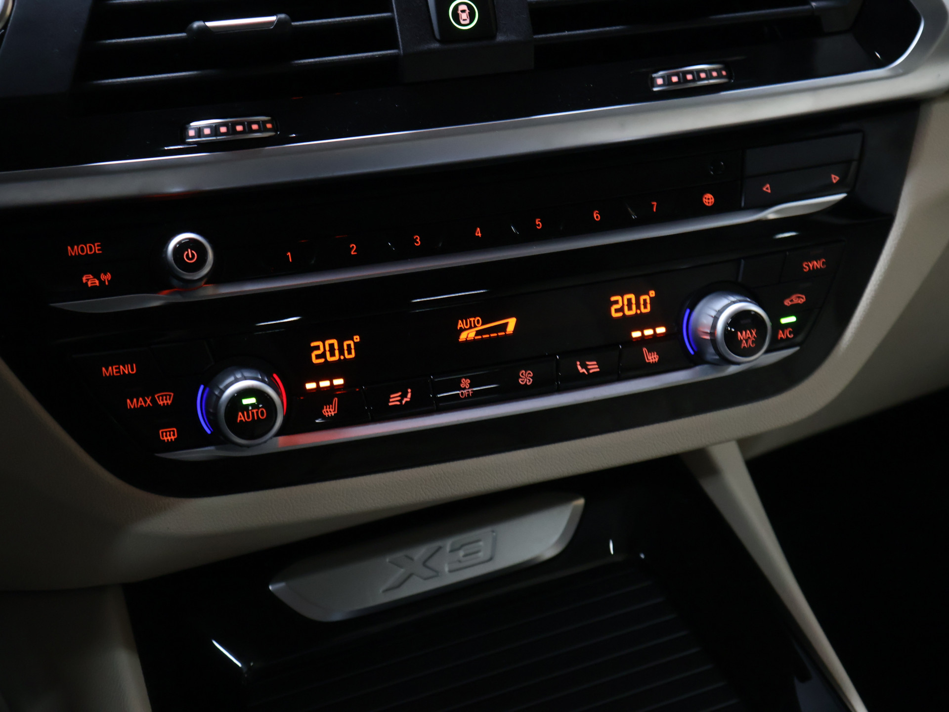 Foto van BMW X3 Xdrive30e