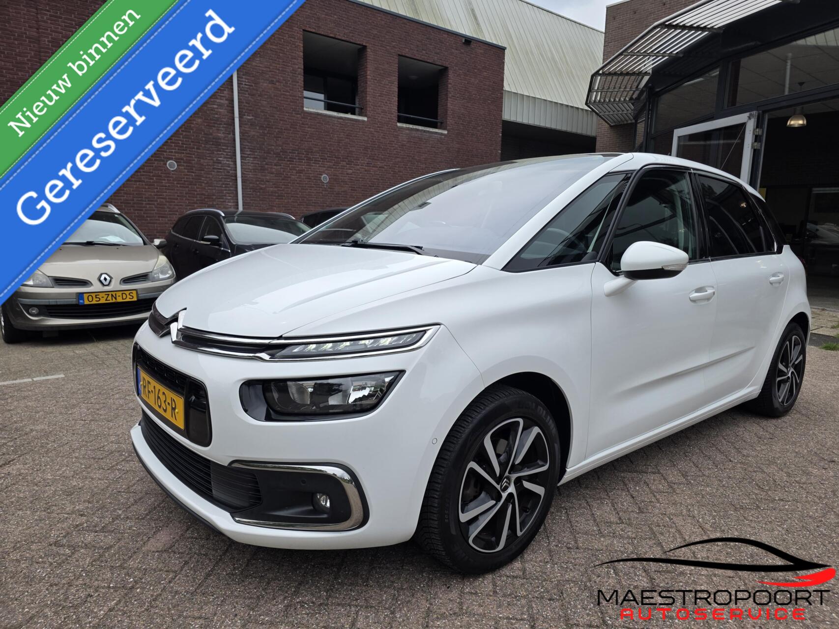 Citroen C4 Picasso 1.2 PureTech Business 2017 - voorkant