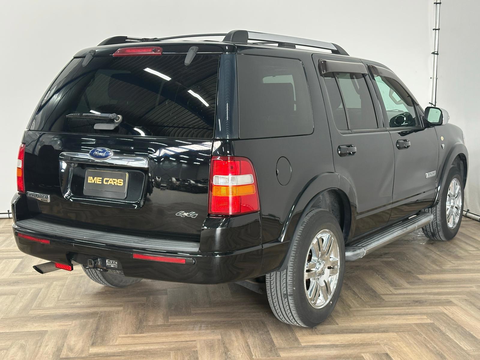 Foto van Ford Explorer Limited
