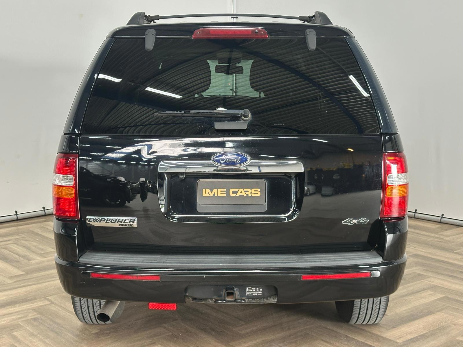 Foto van Ford Explorer Limited