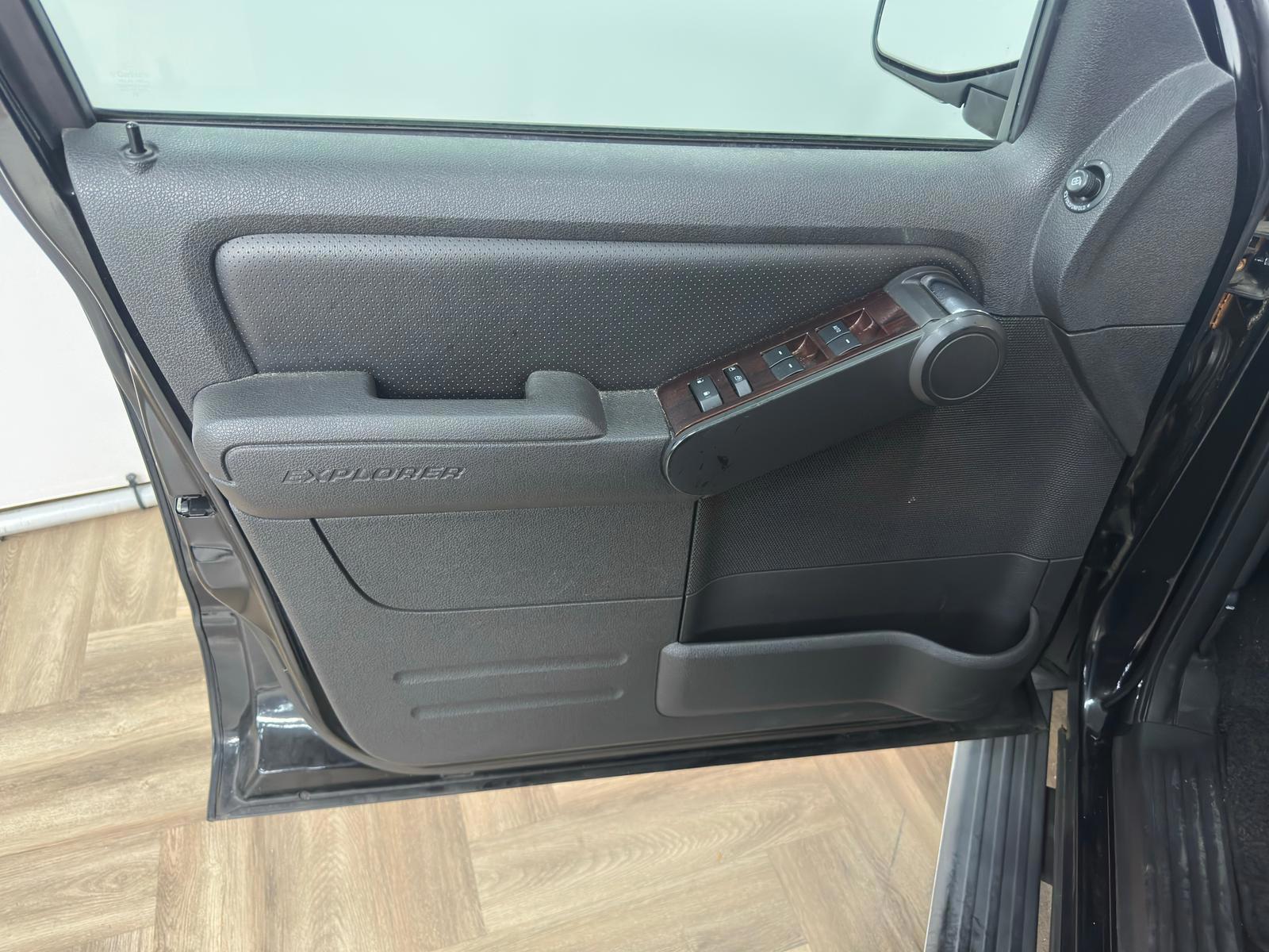 Foto van Ford Explorer Limited