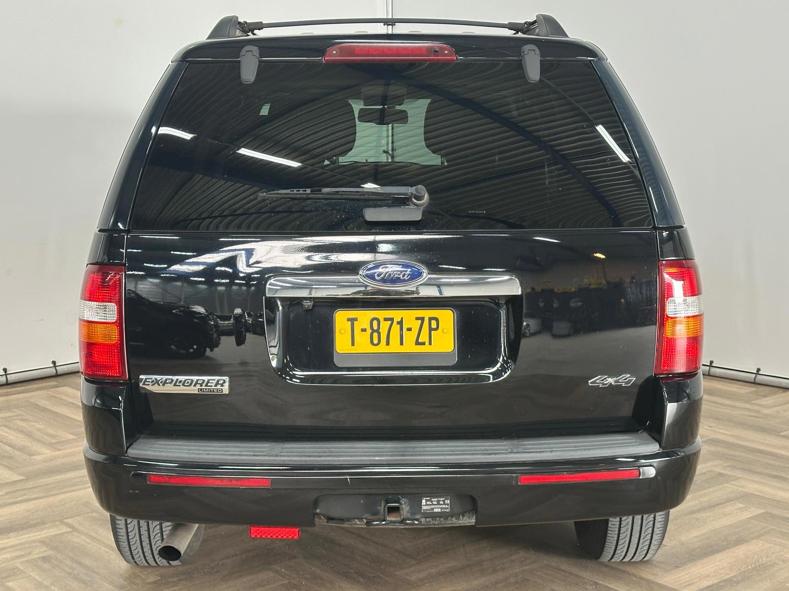 Foto van Ford Explorer Limited
