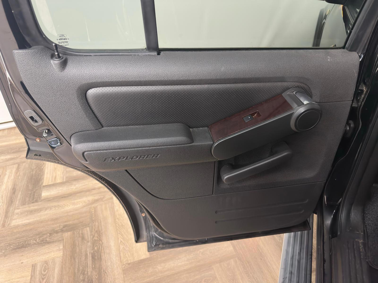 Foto van Ford Explorer Limited