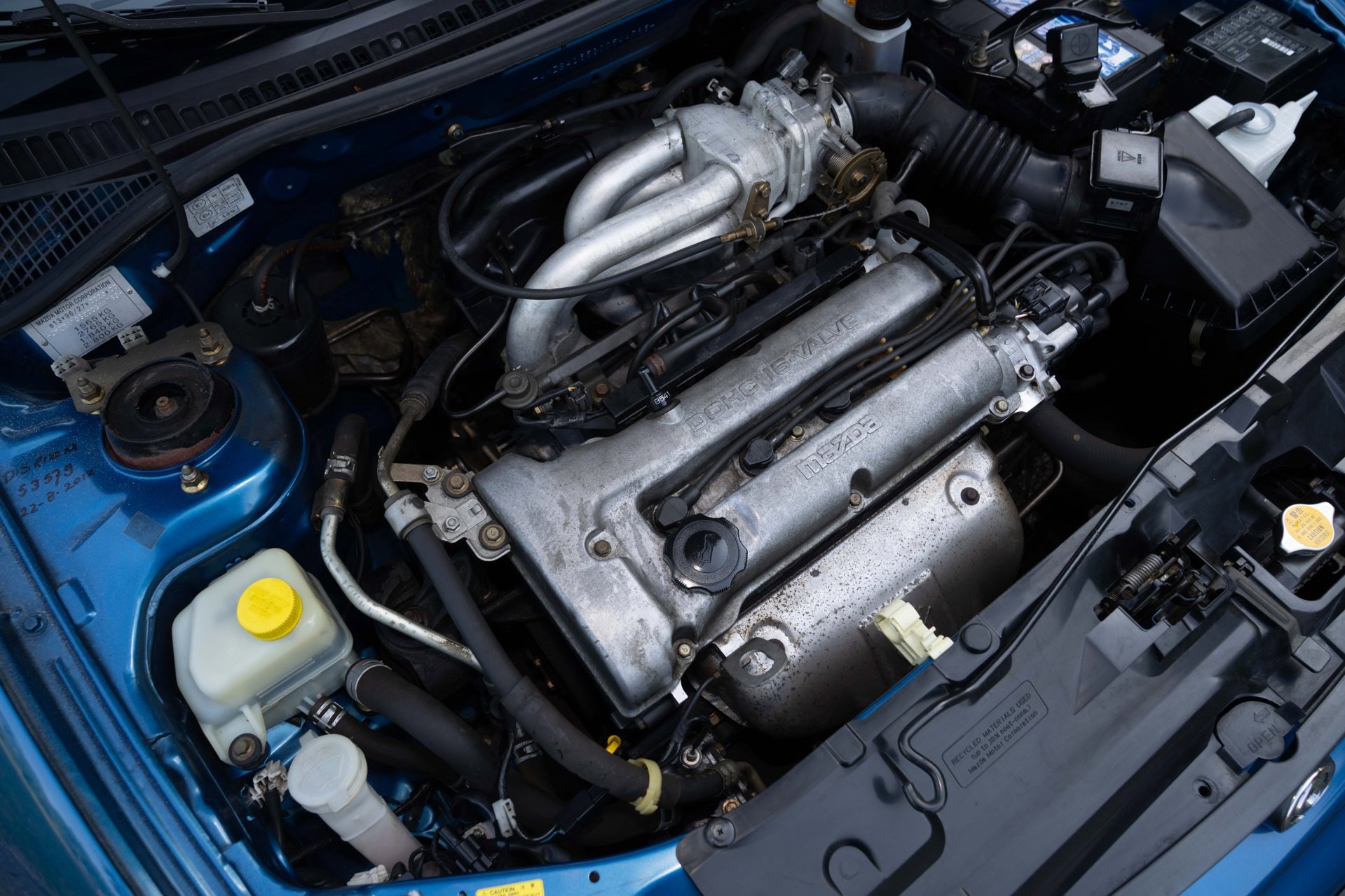 Foto van Mazda Mazda 323