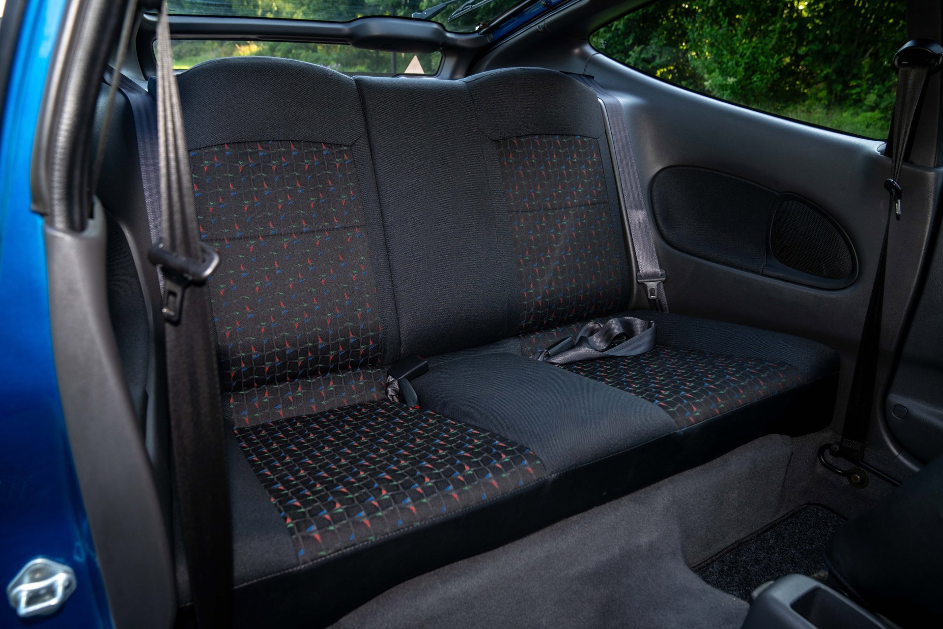 Foto van Mazda Mazda 323