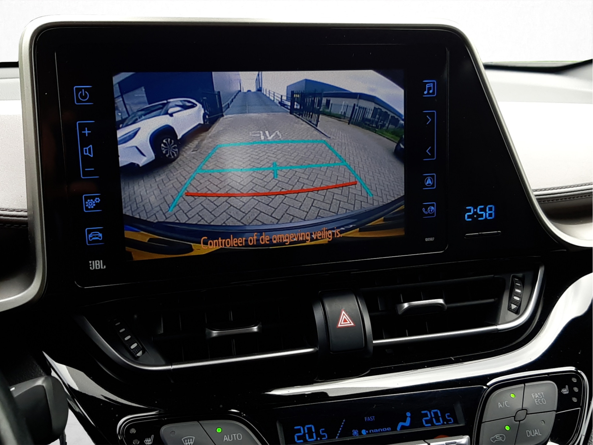 Foto van Toyota Toyota C-hr