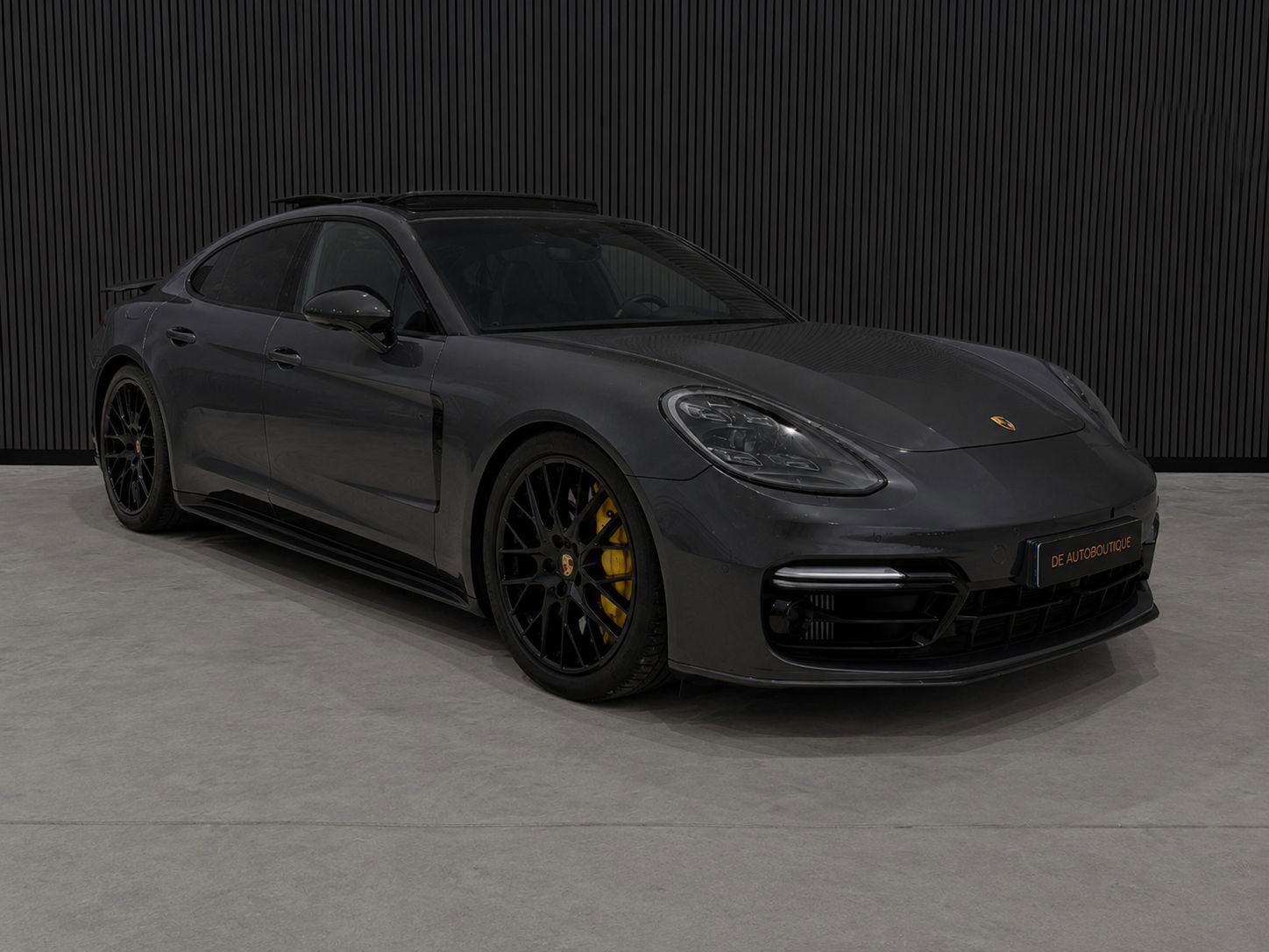 Foto van PORSCHE PANAMERA TURBO S E-HYBRID