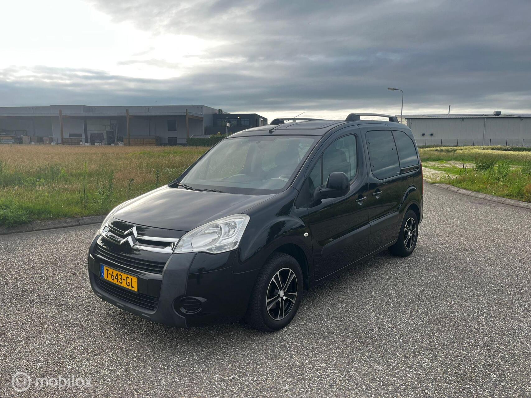 Citroen Berlingo 1.6 Multispace ZEER NETJES / AIRCO 2011 - voorkant
